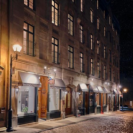 Hotel Bonaparte Монреал Екстериор снимка