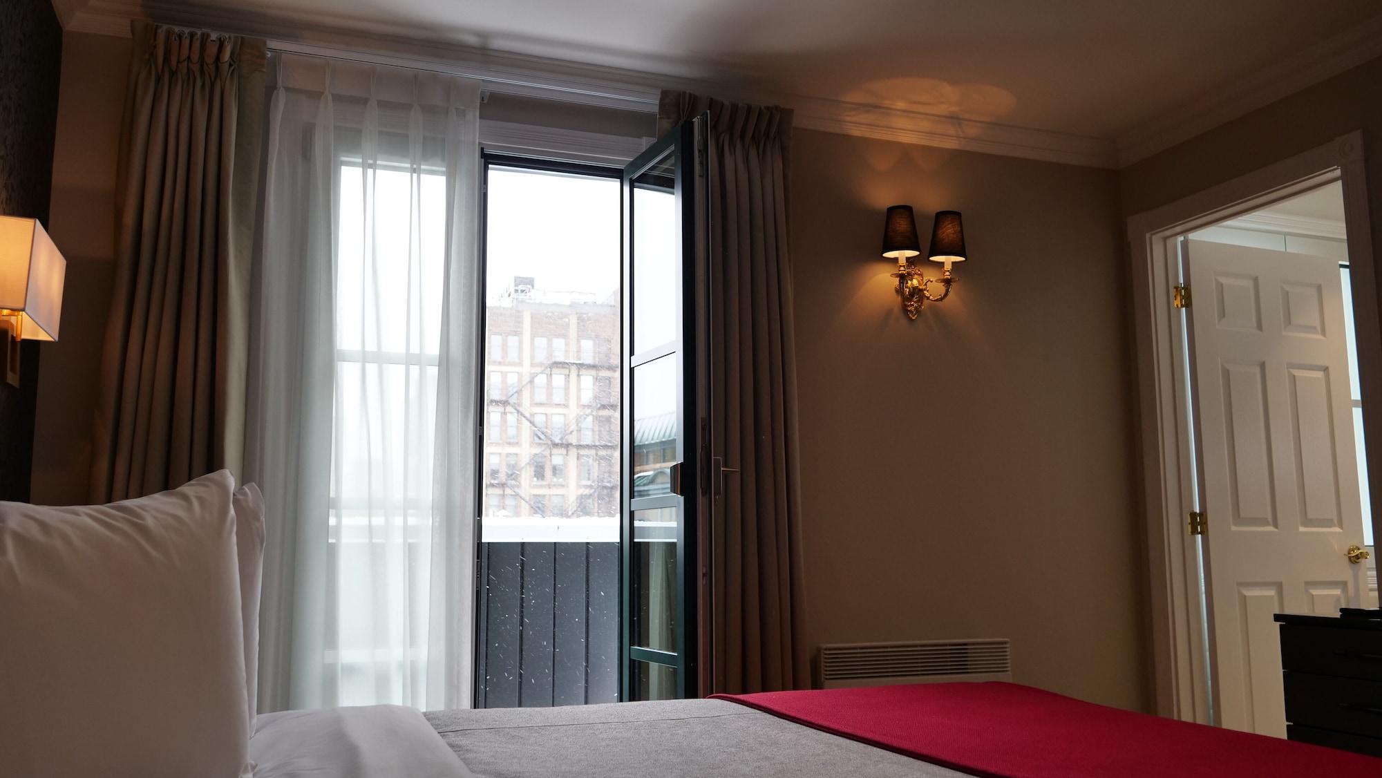 Hotel Bonaparte Монреал Екстериор снимка