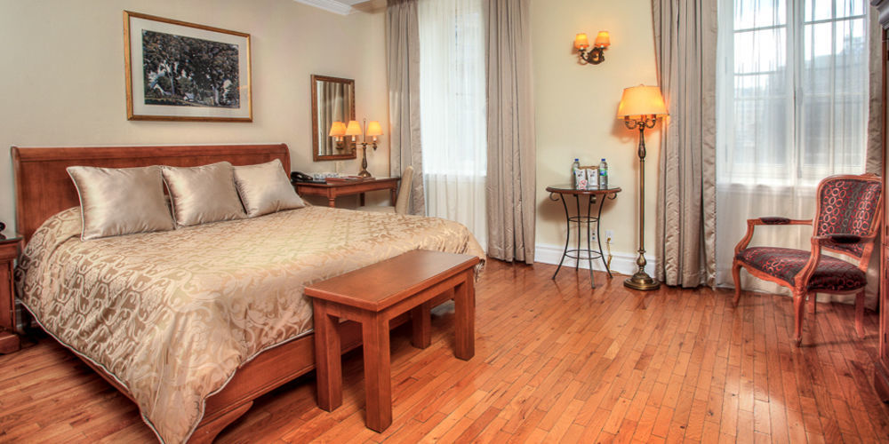 Hotel Bonaparte Монреал Екстериор снимка