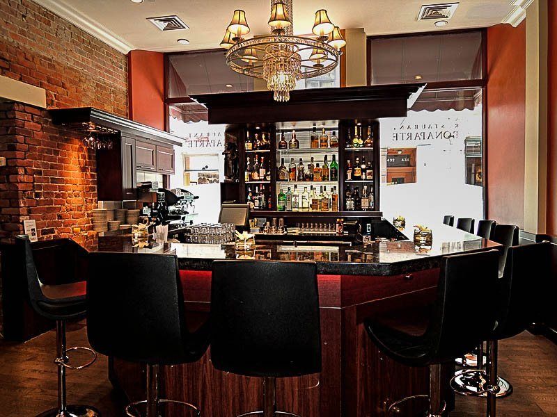 Hotel Bonaparte Монреал Екстериор снимка
